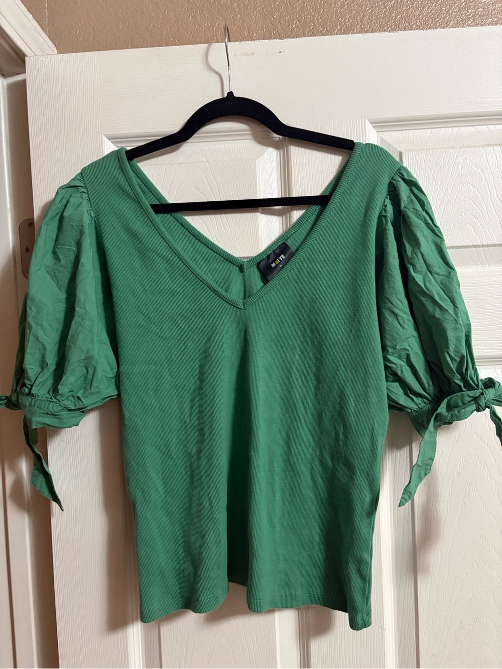 Anthropologie Maeve puff sleeve v neck blouse top green cottagecore L